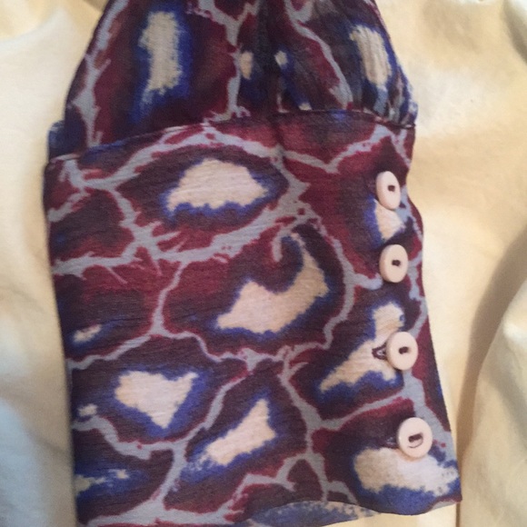 Bash v neck dress - Picture 4 of 5